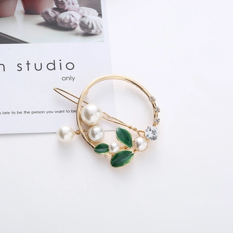 Korean Style Round Alloy Hair Clip With Artificial Pearl Rhinestone Green Leaf Design Minimalist Fashion Hair Jewelry For Women