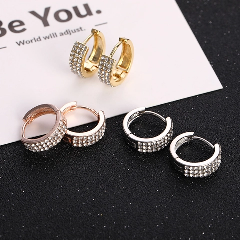Pendientes de Aro Huggie de Metal de Moda Con 3 Filas de Strass Pavé para Mujer Brillantes en Forma de U Oro Plata Oro Rosa