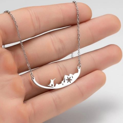 Collar De Acero Inoxidable Con Colgante De Copo De Nieve Montaña Esquiador Diseño Hueco Joyería De Deporte De Invierno Para Mujer