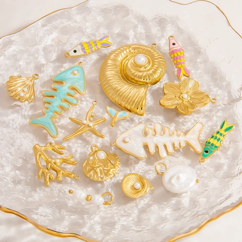 Pendentifs Thème Océan en Acier Inoxydable Plaqués Or Coquillage Étoile de Mer Arête de Poisson Perle Artificielle Strass Charms pour Bijoux DIY Femme