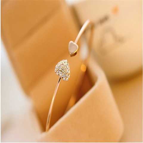 Brazaletto Aperto a Cuore in Lega per Donna Gioielli di Moda con Strass Accessorio Elegante Semplice Placcato Oro Argento
