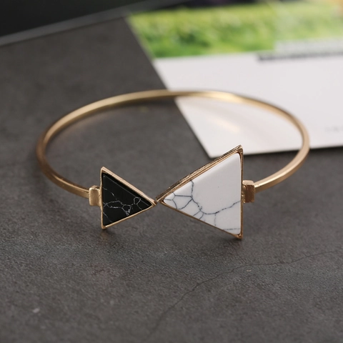 Minimalistische Goud Legering Open Armring Voor Vrouwen Zwart Wit Marmer Textuur Driehoek Geometrische Sieraden Cadeau