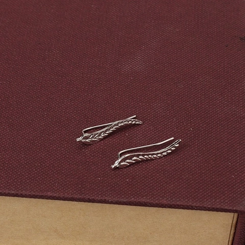 Minimalist Alloy Leaf Ear Climber Earrings For Women Electroplated Gold Silver Tone Ear Crawlers With Stainless Steel Post