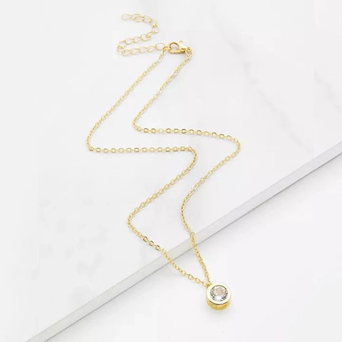 Simple Round Bezel Set Rhinestone Pendant Necklace For Women Alloy Gold Silver Plated Clavicle Chain Minimalist Jewelry