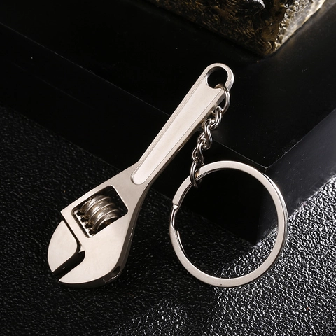 Creative Mini Adjustable Wrench Keychain Zinc Alloy Metal Simulation Tool Car Key Ring Pendant Men Industrial Style Gift
