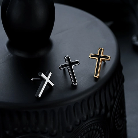 Boucles d'Oreilles Clous en Croix en Acier Titane Pour Hommes Femmes Unisexe Style Punk Émail Noir Bijoux Minimalistes Tendance