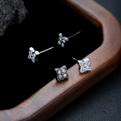 Luxury Copper Zirconia Clover Stud Earrings With Stainless Steel Earring Post Gun Black Silver Personalized Unisex Jewelry