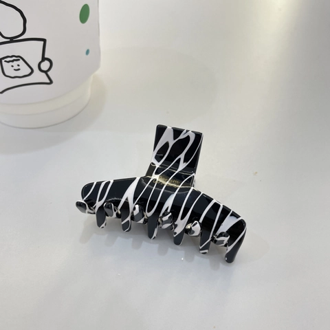 French Vintage Acetate Hair Claw Marbled Zebra Pattern Geometric Hair Clip Elegant Everyday Hair Styling Accessory For Women