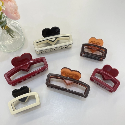 Handmade Cellulose Acetate Heart Hair Claw Clip Geometric Minimalist Shark Clip Women Fashion Styling Hair Accessories