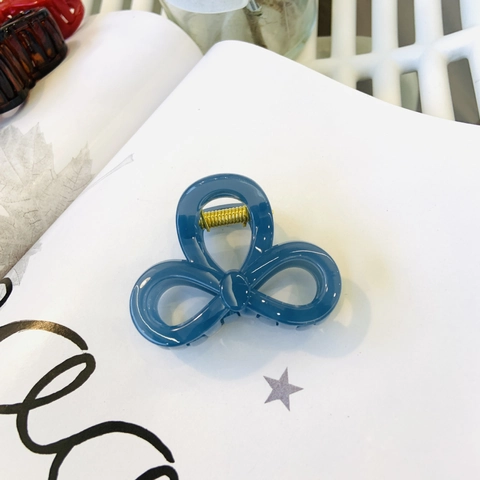 Pinza per Capelli Elegante a Fiocco Minimalista per Donna in Plastica Lucida Geometrica Shark Clip Accessorio Versatile
