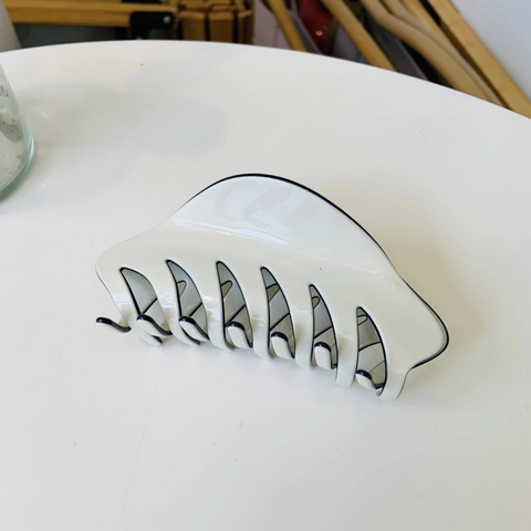 Elegant Cellulose Acetate Hair Claw Cloud Shape Shark Clip For Women Large Small Minimalist French Style Hair Accessories