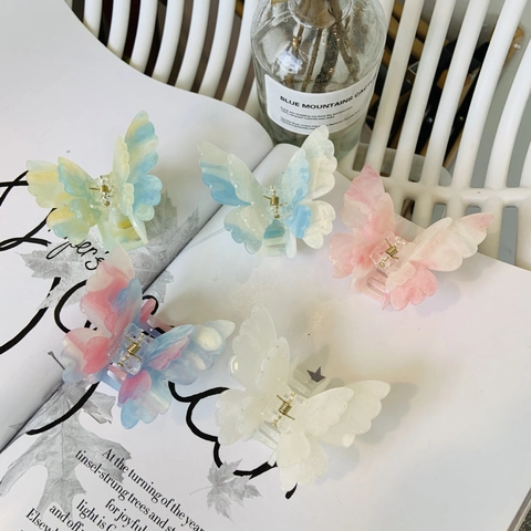 Double Layer Butterfly Hair Claw Clip Colorful Gradient Acrylic Fairy Hair Clip Sweet Cute Hair Accessories For Women
