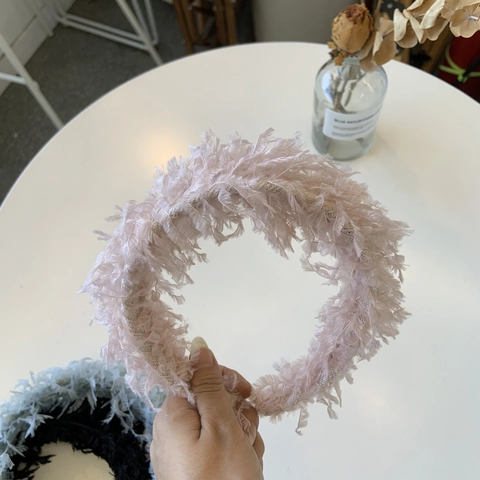 Elegant Fairy Style Fluffy Faux Feather Headband Solid Color Non-Slip Hair Hoop Fashion Headwear Accessory For Women Girls Party Daily Dating Hair Accessories
