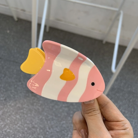 Cute Acetate Clownfish Hair Claw Striped Ocean Animal Shark Clip Creamy Color Hair Accessories For Women Hair Styling