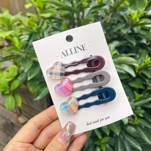 Korean Style Sweet Cute Plaid Heart Wavy Side Hair Clips Set Acrylic Alloy Heart Pattern Hair Pins For Women Girls Hair Accessories