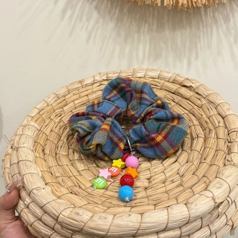 Scrunchie Dolce Candy Bean in Stile Coreano Con Bottoni Colorati Perline con Lettere Denim Plaid Elastico per Capelli Fatto a Mano Donna
