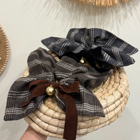 Britischer Stil Kariert Haargummi Mit Samtschleife Gold Metallkugel Vintage Karomuster Groß Elastisch Haarseil Für Damen