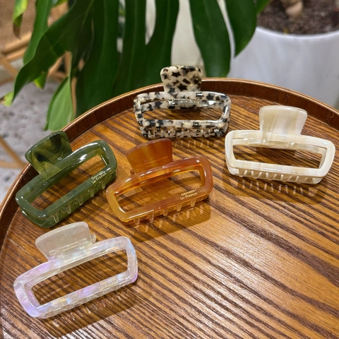 Minimalist Acetate Hair Claw Clip For Women French Style Rectangular Marble Texture Shark Clip Elegant Handmade Hair Accessory