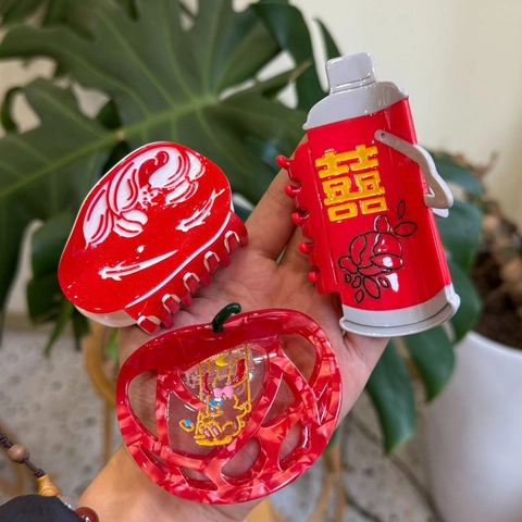 Creative Acetate Red Hair Claw Clips For Women Wedding Festive Apple Thermos Paper Cut Shape Shark Hair Clips Hair Accessories