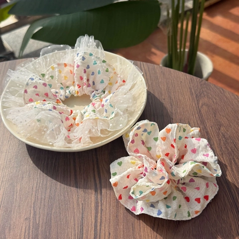 Süße Bunte Herz Haargummis Für Damen Elegante Spitze Netz Kante Plissee Stoff Haargummis Frische Blumen Haar Accessoires