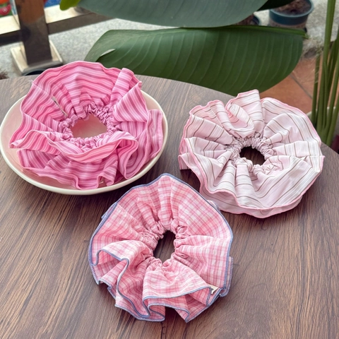 Coleteros de Tela Dulces Con Borde de Sobrehilado en Contraste Gomas de Pelo de Doble Capa a Rayas y Cuadros Accesorios para el Cabello Hechos a Mano