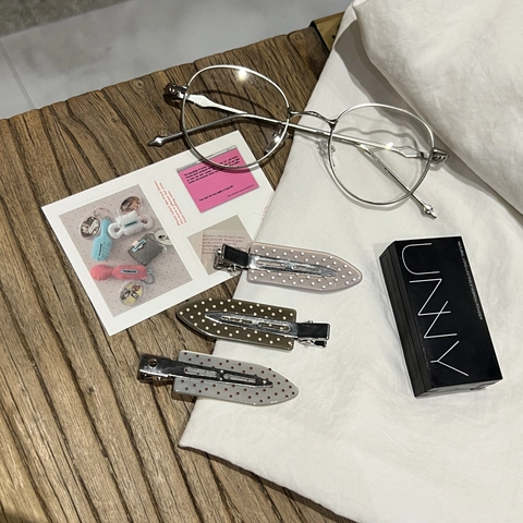 Pinza de Pelo de Acetato con Lunares Dulce Minimalista Elegante Sin Rastro Clip Lateral Accesorio de Pelo para Mujer