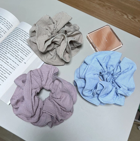 Orecchini a Bottone Grandi in Tessuto Vintage Doppio Strato Griglia Striscia Stile Accademico Elastici per Capelli Donna
