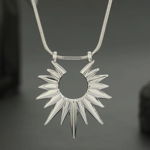 Collier Pendentif Rayon de Soleil en Acier Titane Hip Hop pour Hommes Femmes Unisexe Punk Street Géométrique Argent Bijoux