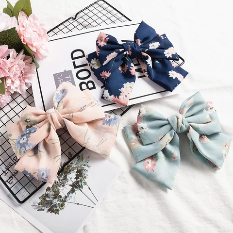 Pinza para el Cabello Lazo Grande de Gasa Estampado Floral Elegante Tela en Capas Clip de Resorte Accesorio para el Cabello Mujer