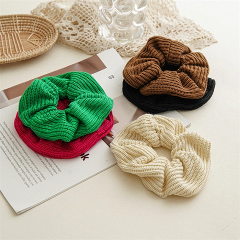 Large Knitted Scrunchie Soft Woolen Yarn Hair Tie For Women Solid Color Elastic Hair Band Handmade Styling Accessory