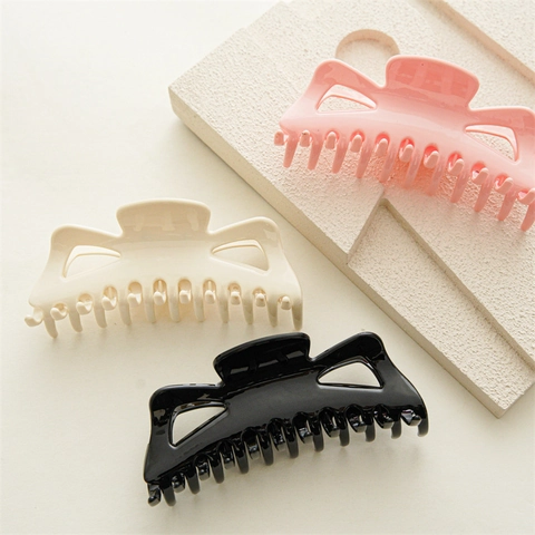 Korean Style Large Hair Claw Clips For Thick Hair Acrylic Geometric Hollow Out Shark Clips Minimalist Hair Accessories Women