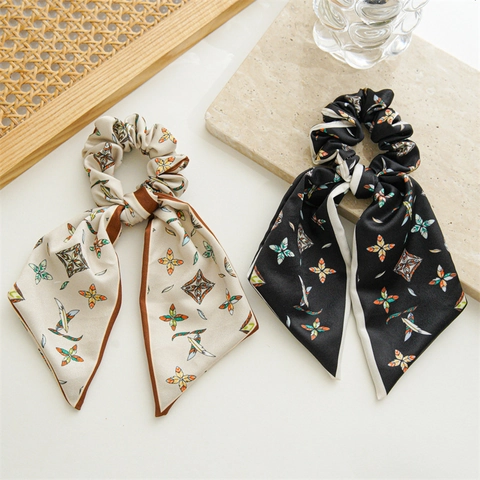 Elegante Vintage Blumenmuster Haargummis Mit Langer Schleife Satin Stoff Haarbänder Für Damen Täglich Pendeln Accessoires