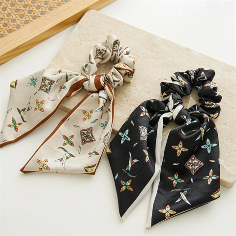 Elegante Vintage Blumenmuster Haargummis Mit Langer Schleife Satin Stoff Haarbänder Für Damen Täglich Pendeln Accessoires