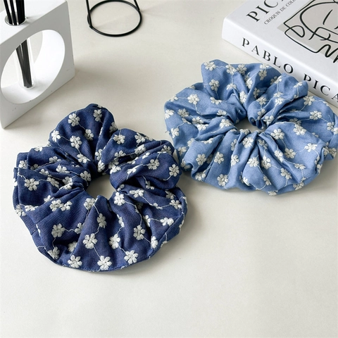 Französisch Vintage Denim Bestickt Blumig Haargummi Groß Stoff Haargummi Für Damen Romantisch Handgefertigt Gänseblümchen Kopfschmuck