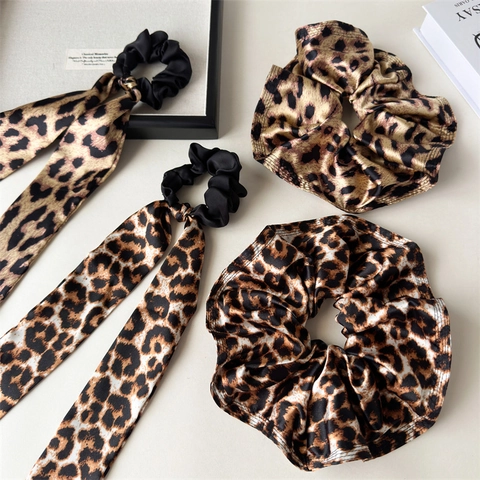 Elegante Coletero con Estampado de Leopardo Anillo de Pelo de Tela de Satén de Alta Elasticidad para Mujer Moda OL Conmutaje Diario