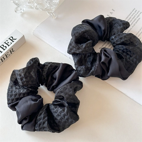 Schwarze Satin Patchwork Haargummis Strukturierter Stoff Hochelastische Haarbänder Für Damen Mode Haaraccessoires Alltag Pendeln