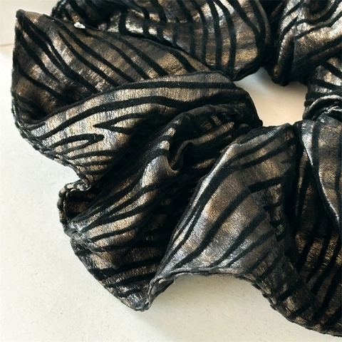 Scrunchies Grandi in Tessuto Elegante Vintage Motivo Zebra a Righe Irregolari Fatto a Mano Elastici per Capelli Donna