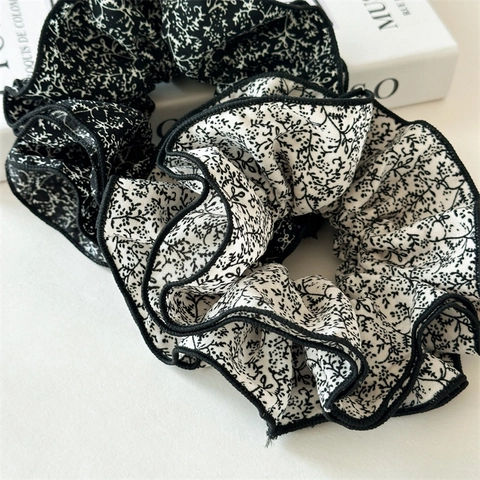Elegant Floral Print Oversized Scrunchie With Lace Bow And Faux Artificial Pearl Vintage Elastic Hair Tie Fashion Accessory For Women
