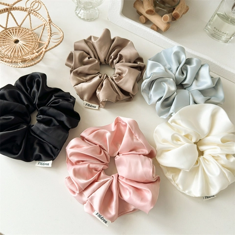 Elegant Oversized Satin Scrunchie Hair Tie For Women Solid Color Silky High Elasticity Ponytail Holder Hair Accessories