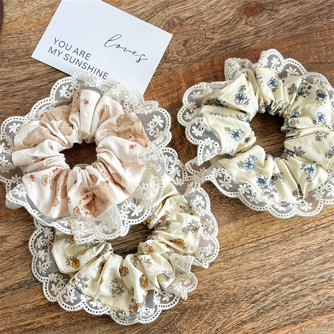 Süße Spitzenbesatz Blumen Bär Scrunchies Für Damen Französisch Pastorale Stil Stoff Elastische Haargummi Mode Haarschmuck