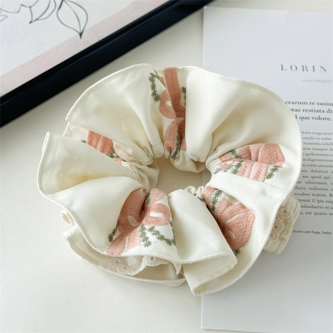 Französischer Stil Off White Stickerei Spitze Scrunchie Rosa Schleife Blumenmuster Große Haargummis Zubehör Für Damen