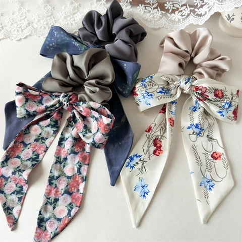 Satin Bedruckt Schal Haargummi Mit Schleife Streamer Elegant Blumen Haargummi Für Damen Modisches Pendeln Haarschmuck