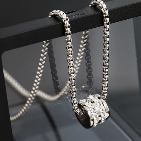 Collier Pendentif Perle de Chance Cylindrique en Acier Titane et Zircone pour Hommes Femmes Chaîne Vénitienne Argent Bijoux