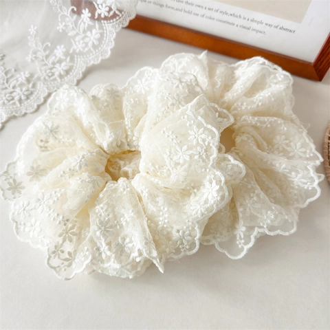 Coletero de Encaje Bordado Extragrande Goma de Pelo de Malla en Capas Borde Festoneado Floral Soporte de Coleta Elegante