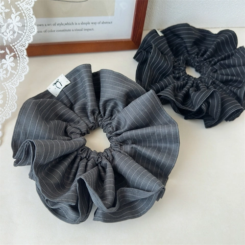 Minimalistische Koreanische Gestreifte Stoff Haargummis Große Gefaltete Haar Bänder Für Damen Trendy Elastische Ponytail Halter