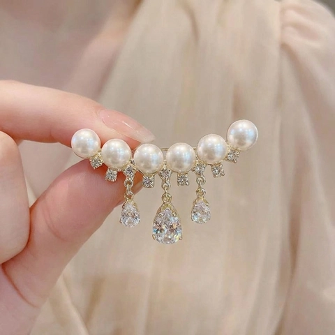 Elegante Broche de Aleación con Perlas Artificiales y Strass en Forma de Gota de Agua Para Mujer Forma de Arco Dorado Accesorios Vestido