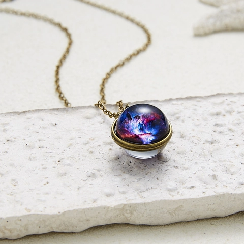 Vintage Luminous Galaxy Pendant Necklace Double Sided Glass Ball Nebula Universe Glow In The Dark Bronze Alloy Jewelry