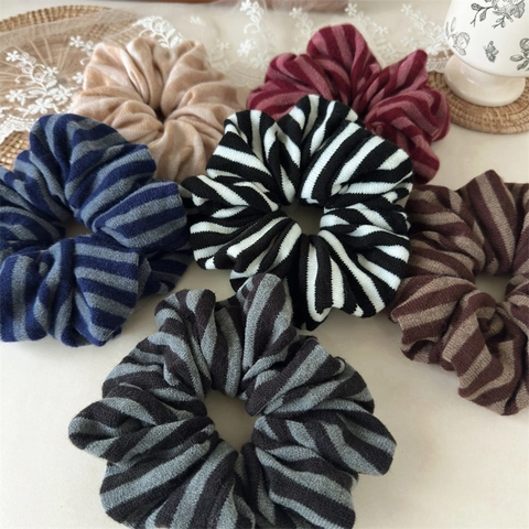 Elegante Scrunchie a Righe in Maglia Elastico per Capelli in Lana di Grandi Dimensioni Supporto per Coda di Cavallo per Donna Accessori Capelli Autunno Inverno