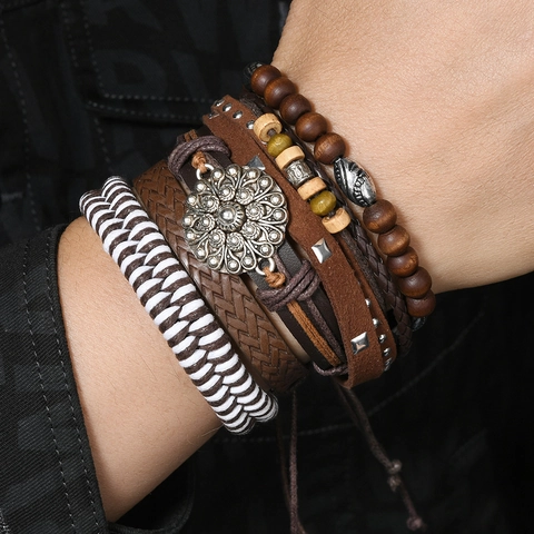 Set di Bracciali in Pelle da Uomo Vintage Cordino Intrecciato Perline di Legno Ciondolo in Lega di Girasole Boho Regolabile