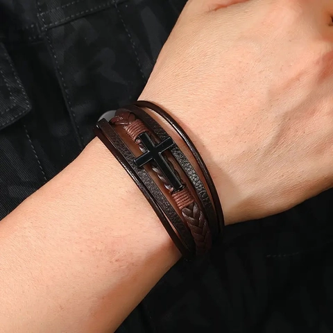 Bracciale in Pelle Retrò da Uomo Multistrato Intrecciato Con Ciondolo a Croce in Lega E Fibbia Magnetica Stile Punk Gioielli Uomo